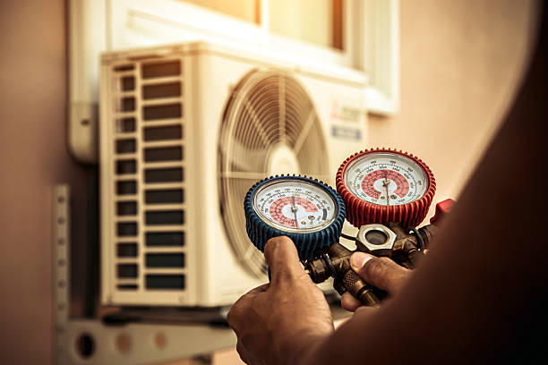 Professional Hvac technician working in Cherry Valley, CA